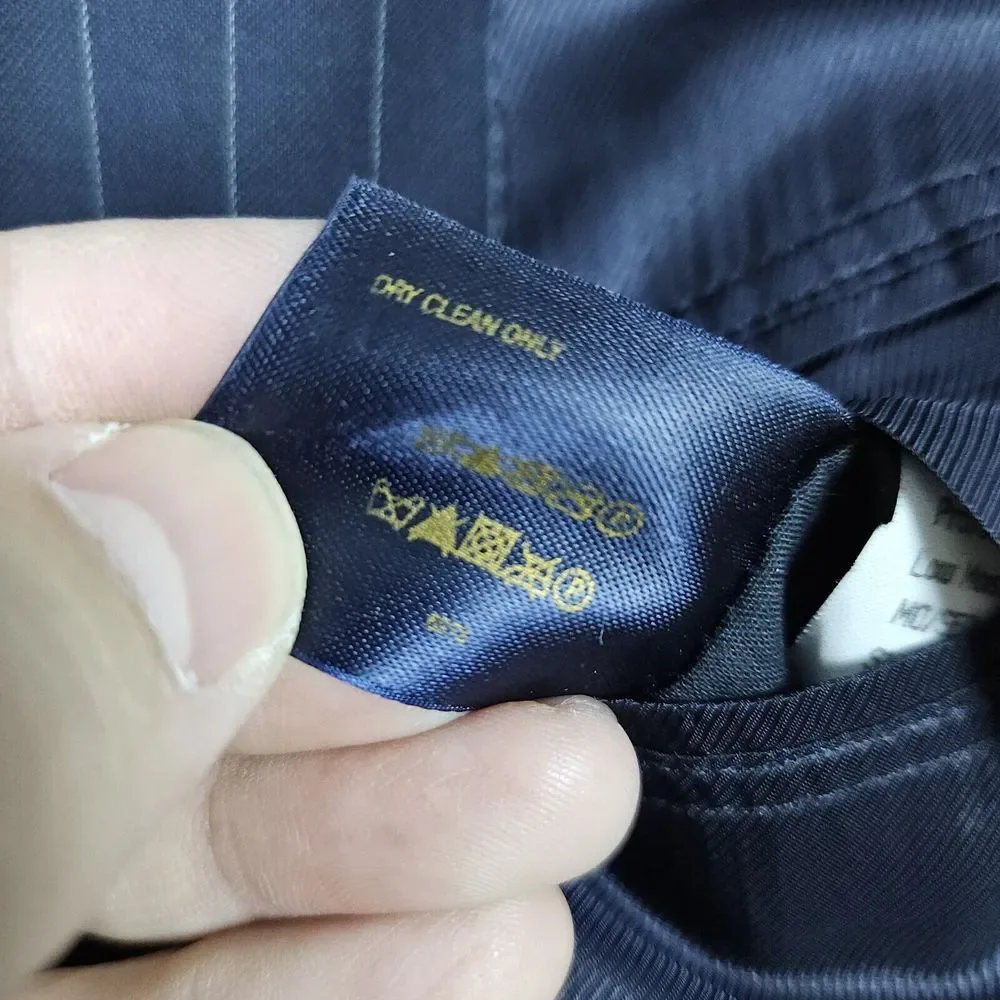 Brooks Brothers 1818 Fitzgerald Blazer Size 43R 100% Wool Navy Blue Pinstripes‎